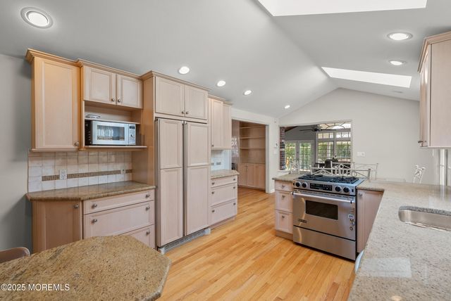 4 Lawrence Avenue, West Long Branch, NJ 07764