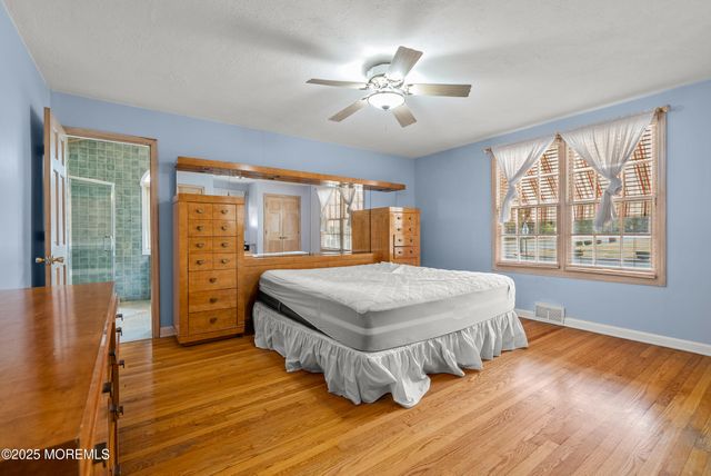 4 Lawrence Avenue, West Long Branch, NJ 07764