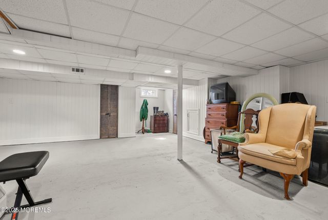 4 Lawrence Avenue, West Long Branch, NJ 07764