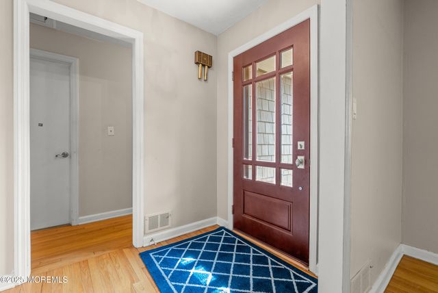 4 Lawrence Avenue, West Long Branch, NJ 07764