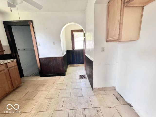 5222 E Saint Clair Street, Indianapolis, IN 46219