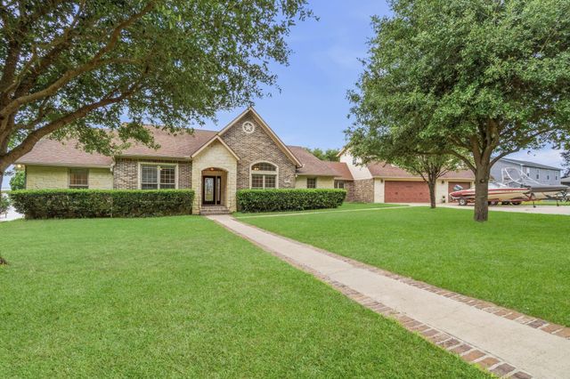 259 Memphis Bell Road, Trinity, TX 75862