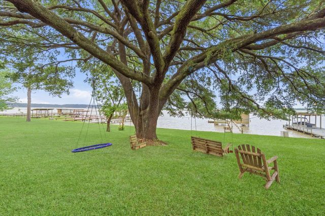 259 Memphis Bell Road, Trinity, TX 75862