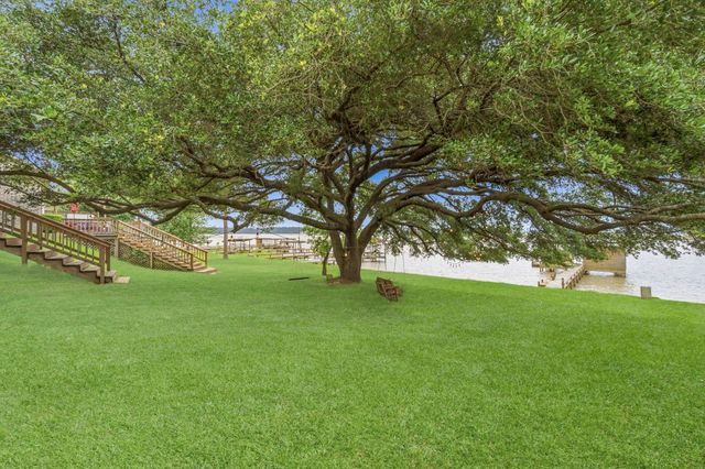 259 Memphis Bell Road, Trinity, TX 75862