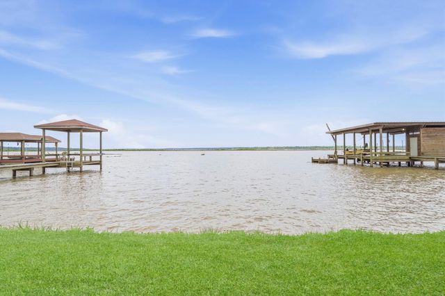 259 Memphis Bell Road, Trinity, TX 75862