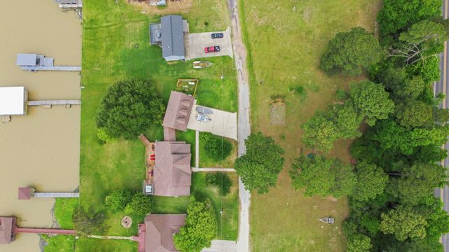259 Memphis Bell Road, Trinity, TX 75862