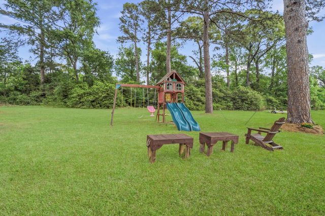 259 Memphis Bell Road, Trinity, TX 75862