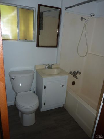 548 Milani Dr, Ukiah, CA 95482