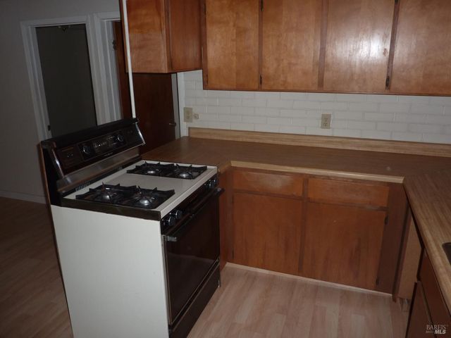 548 Milani Dr, Ukiah, CA 95482