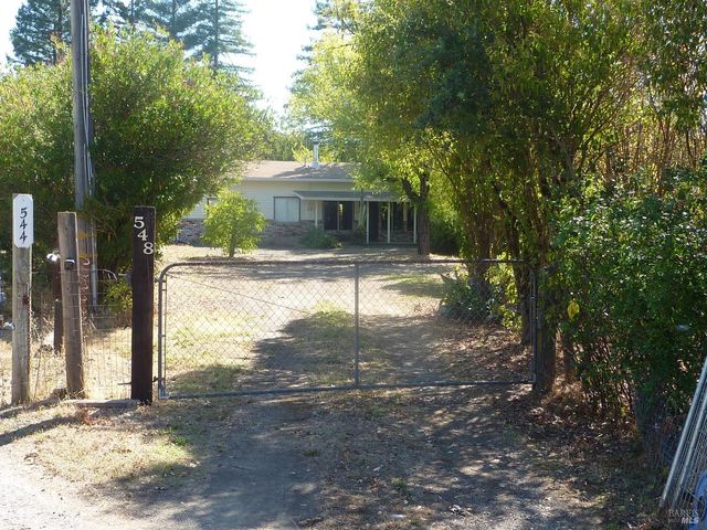 548 Milani Dr, Ukiah, CA 95482