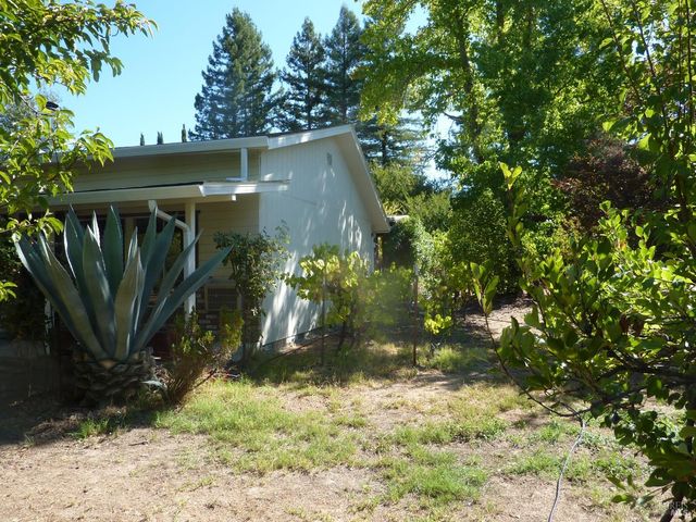 548 Milani Dr, Ukiah, CA 95482