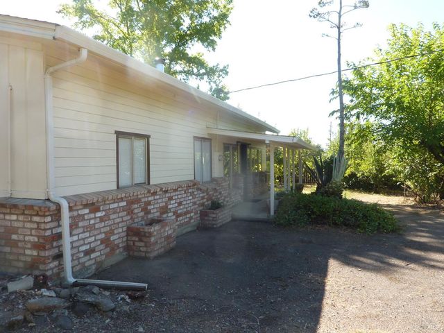 548 Milani Dr, Ukiah, CA 95482