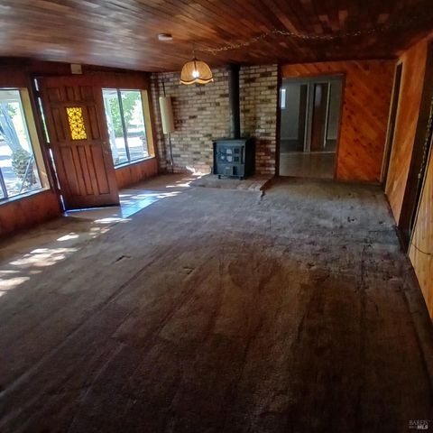 548 Milani Dr, Ukiah, CA 95482