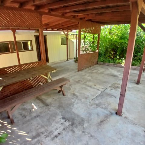 548 Milani Dr, Ukiah, CA 95482