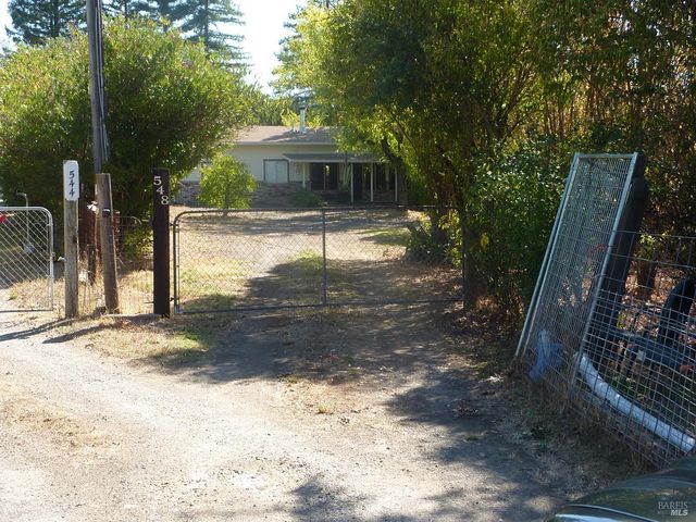 548 Milani Dr, Ukiah, CA 95482