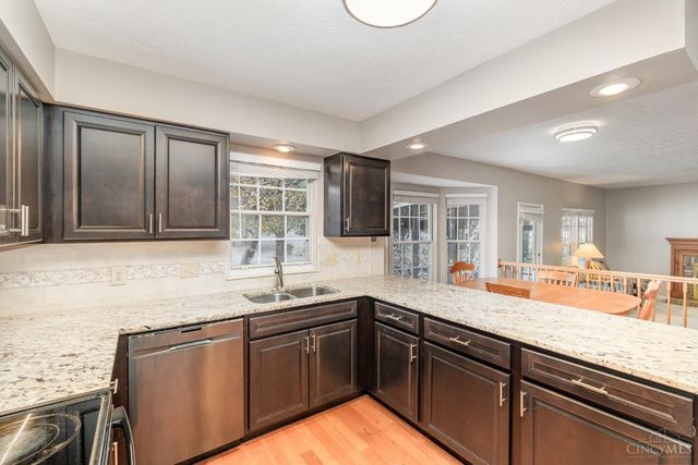 10115 Fox Chase Drive, Loveland, OH 45140