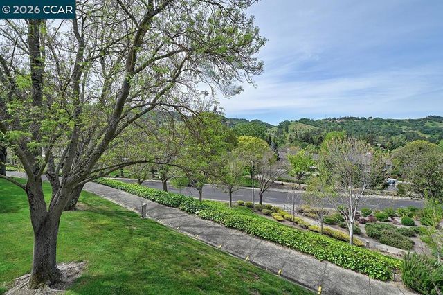 2635 Saklan Indian Dr 3, Walnut Creek, CA 94595