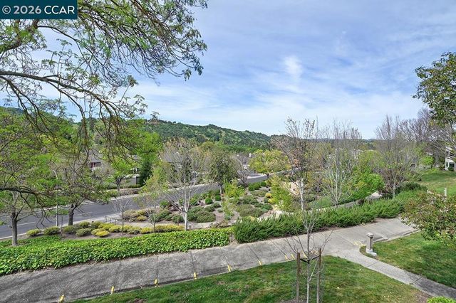 2635 Saklan Indian Dr 3, Walnut Creek, CA 94595