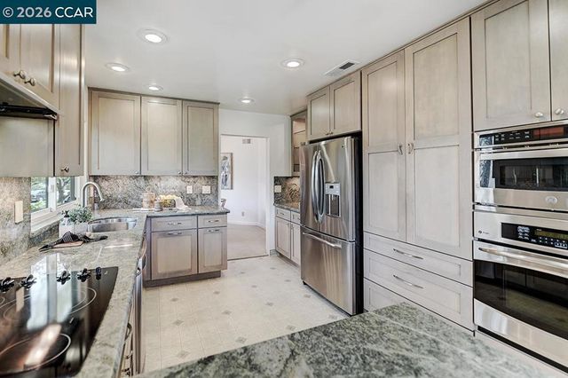 2635 Saklan Indian Dr 3, Walnut Creek, CA 94595