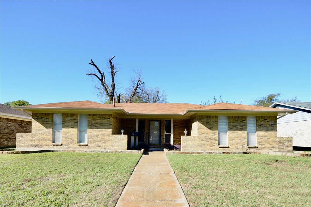 2021 Mill Pond Road, Garland, TX 75044