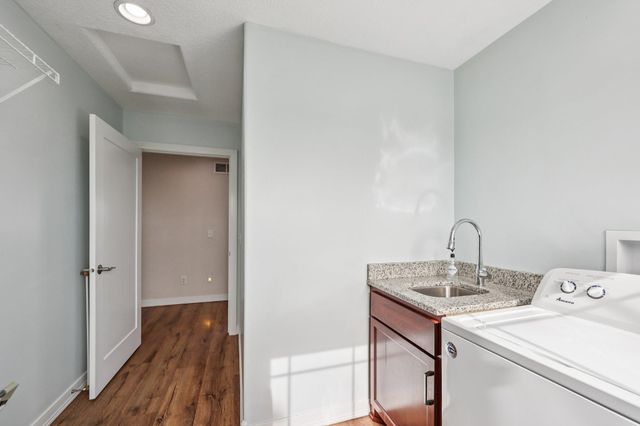 926 Bluff Heights Drive SE, Lonsdale, MN 55046