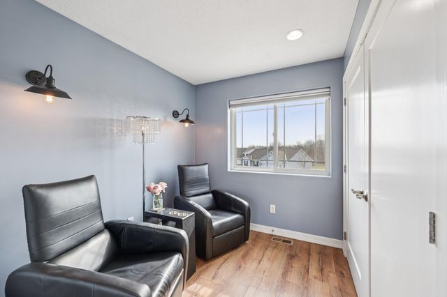 926 Bluff Heights Drive SE, Lonsdale, MN 55046