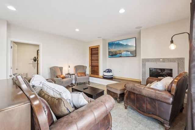 926 Bluff Heights Drive SE, Lonsdale, MN 55046