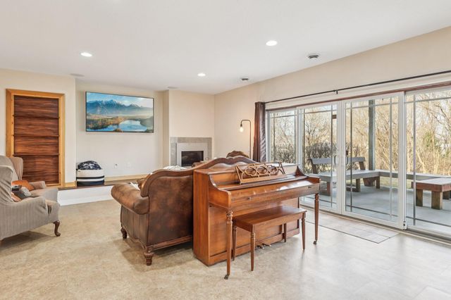 926 Bluff Heights Drive SE, Lonsdale, MN 55046