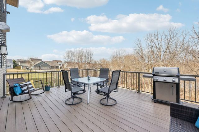 926 Bluff Heights Drive SE, Lonsdale, MN 55046