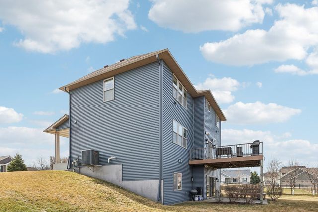 926 Bluff Heights Drive SE, Lonsdale, MN 55046