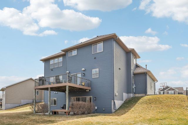 926 Bluff Heights Drive SE, Lonsdale, MN 55046