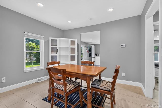 1446 Norris Street, Westland, MI 48186