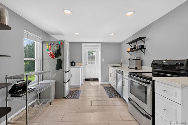 1446 Norris Street, Westland, MI 48186