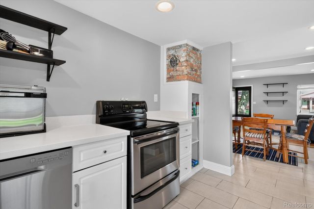 1446 Norris Street, Westland, MI 48186