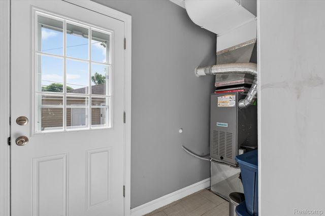 1446 Norris Street, Westland, MI 48186