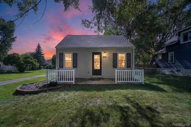 1446 Norris Street, Westland, MI 48186