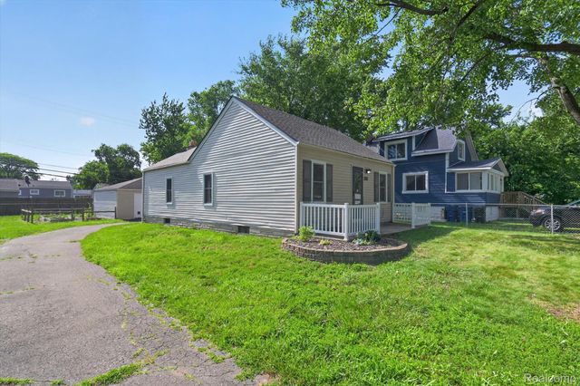 1446 Norris Street, Westland, MI 48186