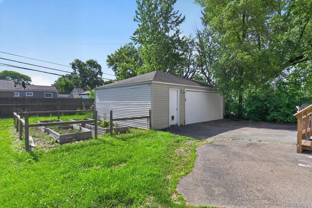 1446 Norris Street, Westland, MI 48186
