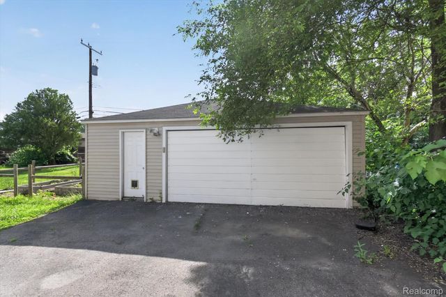 1446 Norris Street, Westland, MI 48186