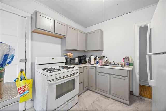 208 Kenwood Avenue, Rochester, NY 14611