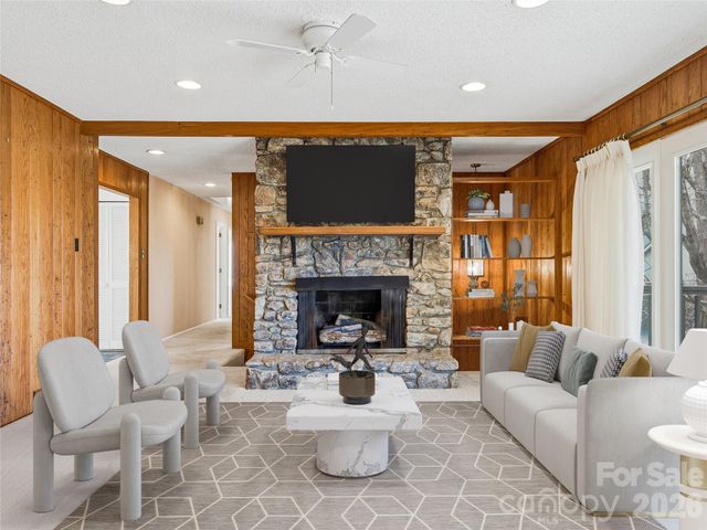 61 Brookwood Road, Asheville, NC 28804