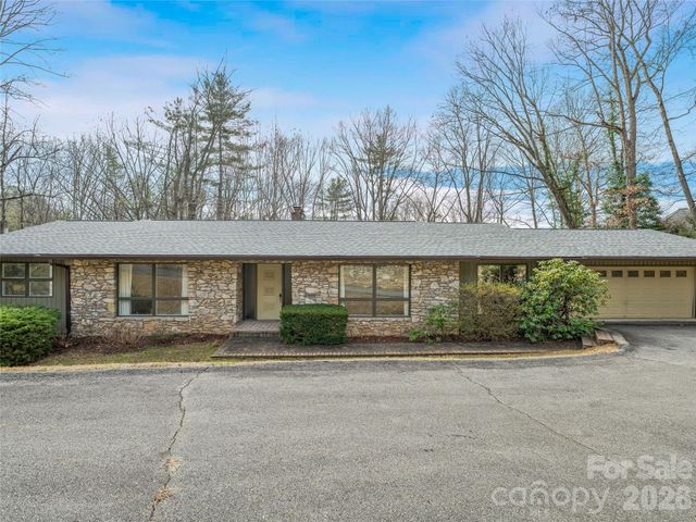 61 Brookwood Road, Asheville, NC 28804