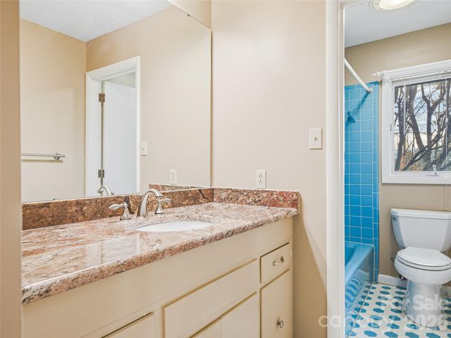 61 Brookwood Road, Asheville, NC 28804