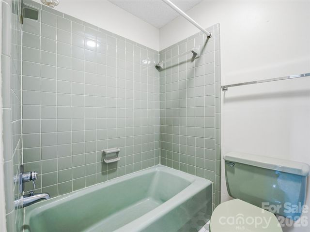 61 Brookwood Road, Asheville, NC 28804