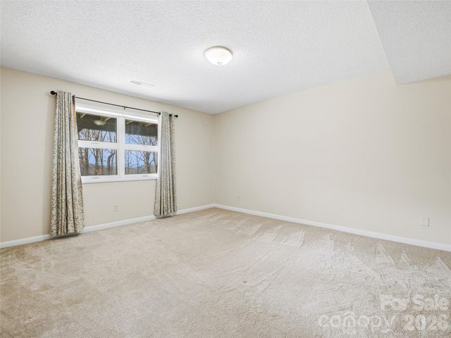 61 Brookwood Road, Asheville, NC 28804