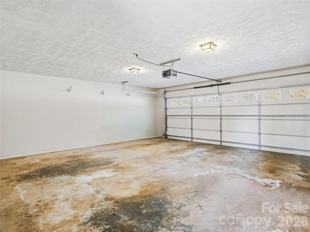 61 Brookwood Road, Asheville, NC 28804