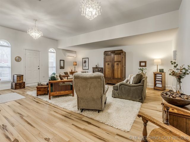 32825 E 740 Road, Wagoner, OK 74467