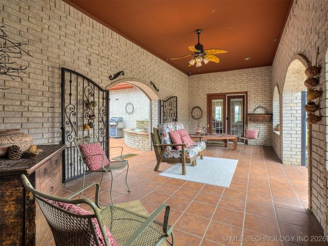 32825 E 740 Road, Wagoner, OK 74467