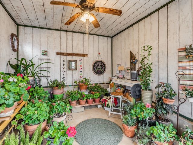 32825 E 740 Road, Wagoner, OK 74467