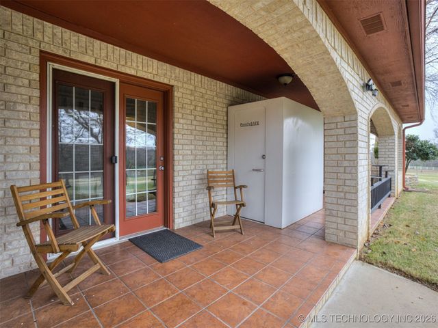 32825 E 740 Road, Wagoner, OK 74467